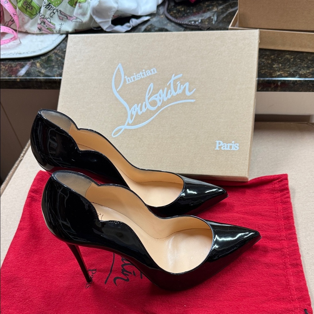 Christian Louboutin Hot Chick100 Black Patent Leather Wavy-Edge Pointed Stiletto